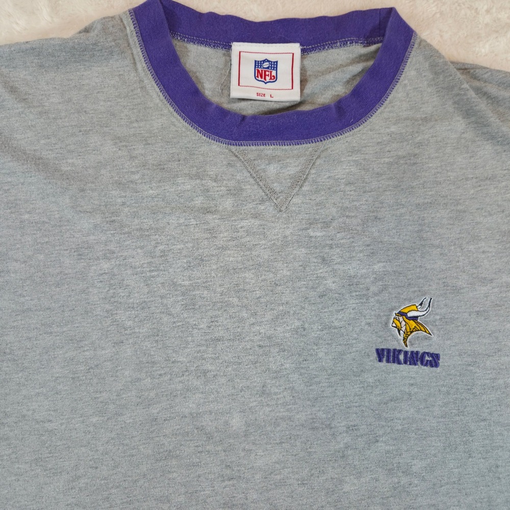 Vintage 90s Minnesota Vikings Shirt Large Embroidered Distressed Ringer Crew